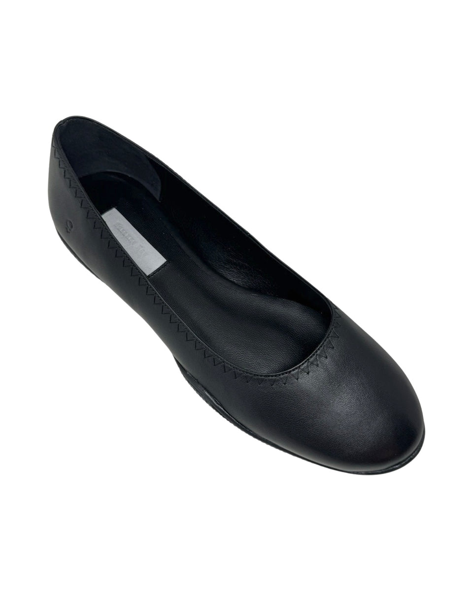 Sport Ballerina – Suzanne Rae