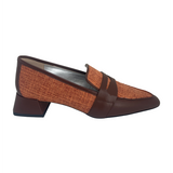 pointed loafer